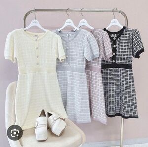 Evelyn tweed like short sleeve knit dress with flower pearls